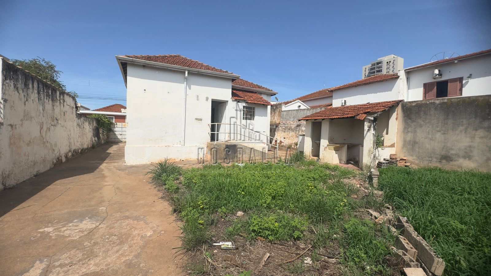 Casa à venda e aluguel com 3 quartos, 387m² - Foto 20