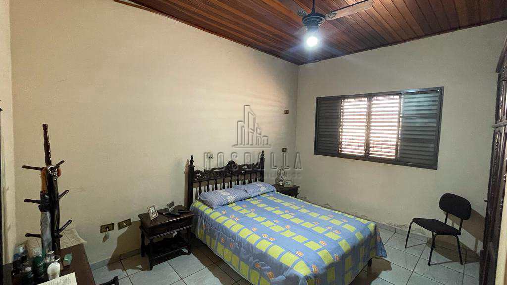 Casa à venda com 3 quartos, 250m² - Foto 12