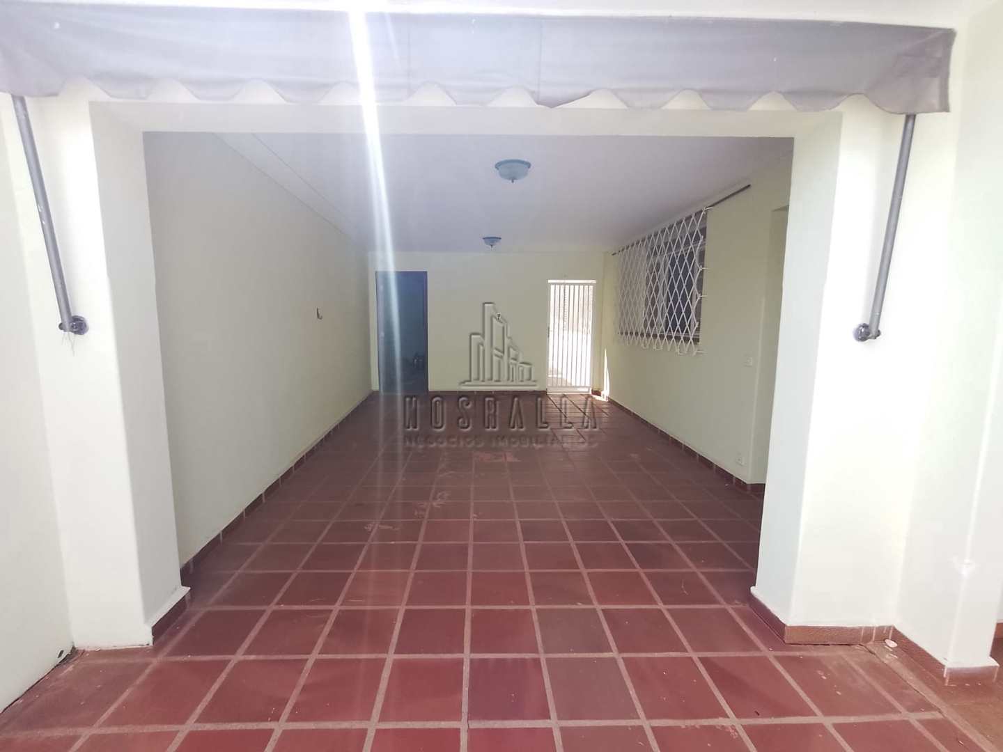 Casa à venda com 3 quartos, 189m² - Foto 3