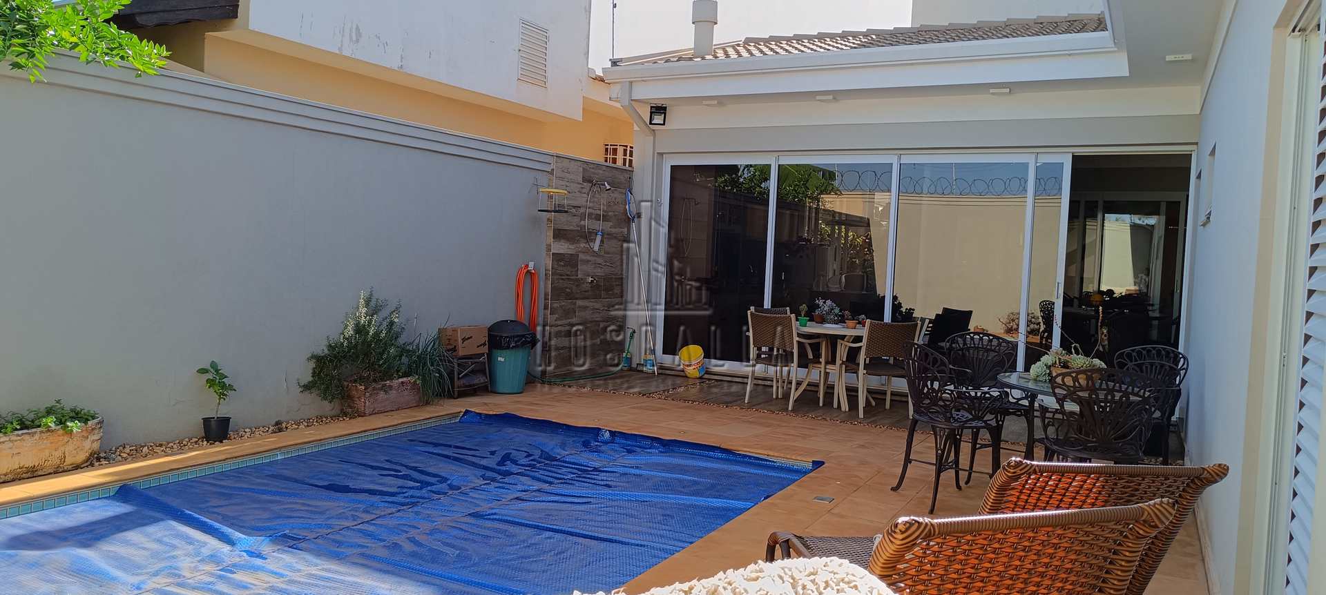 Casa de Condomínio à venda, 270m² - Foto 1