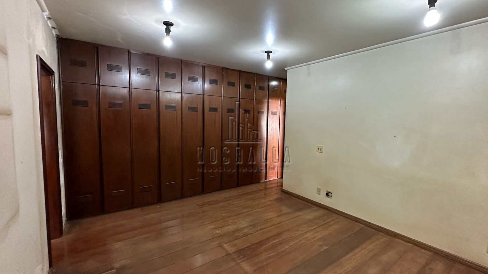 Casa à venda com 4 quartos, 713m² - Foto 28