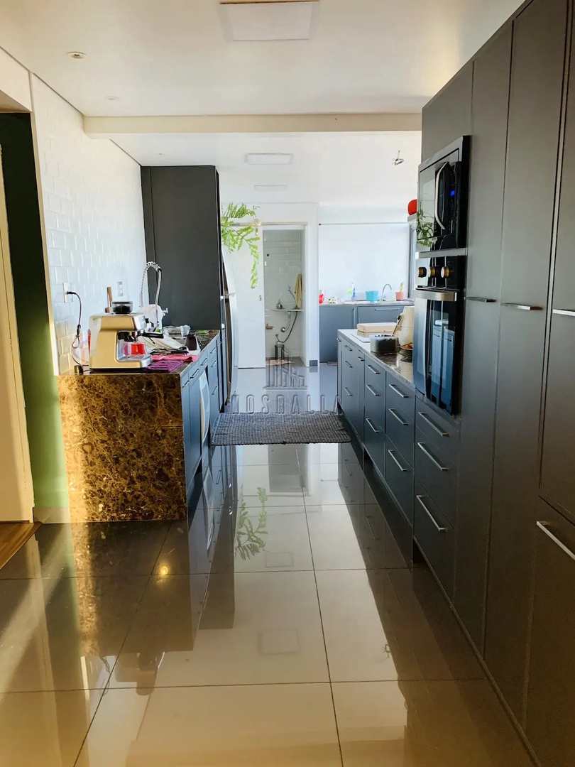 Apartamento à venda com 3 quartos, 138m² - Foto 12