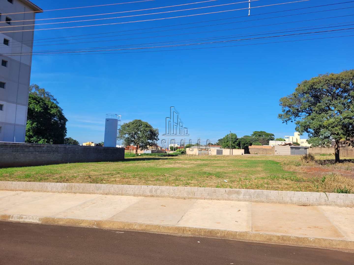 Terreno à venda, 400m² - Foto 1