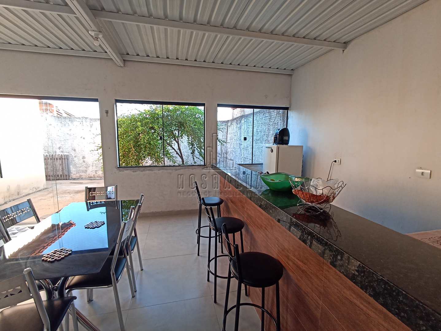 Casa à venda com 2 quartos, 220m² - Foto 17