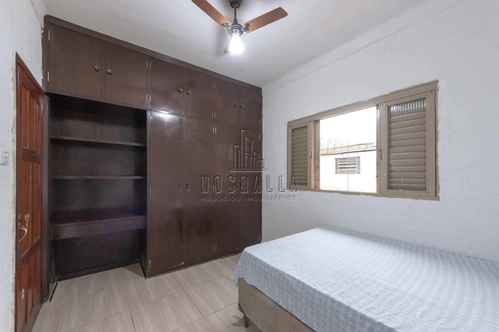 Casa à venda com 1 quarto, 314m² - Foto 27