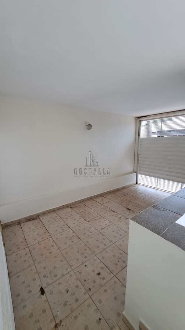 Casa à venda com 3 quartos, 140m² - Foto 2