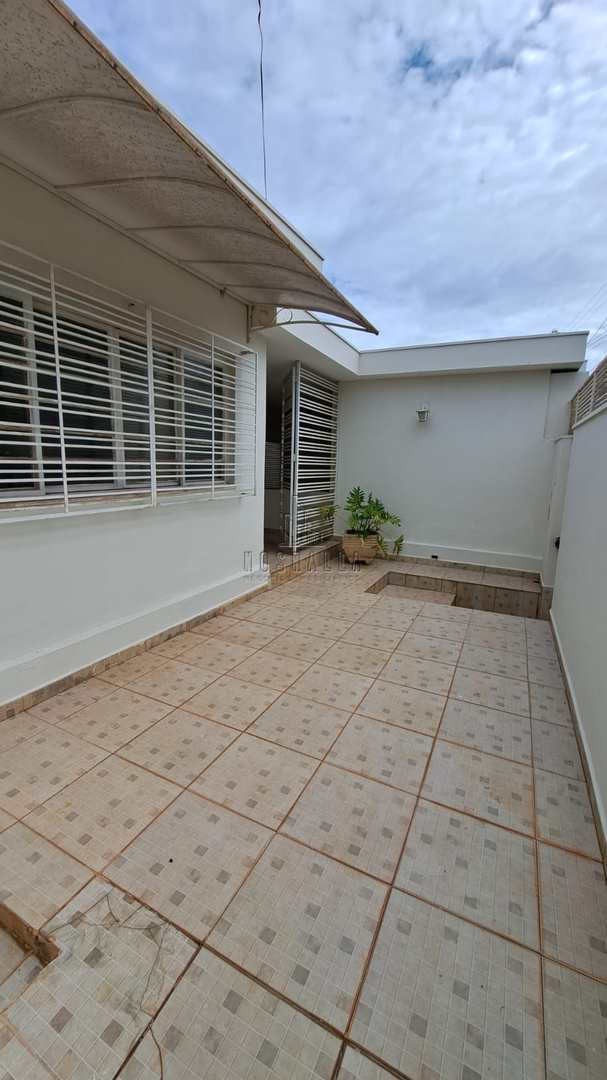 Casa à venda com 3 quartos, 140m² - Foto 3