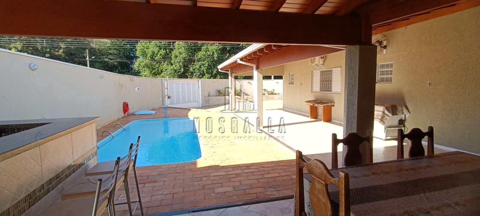 Casa à venda com 3 quartos, 193m² - Foto 2