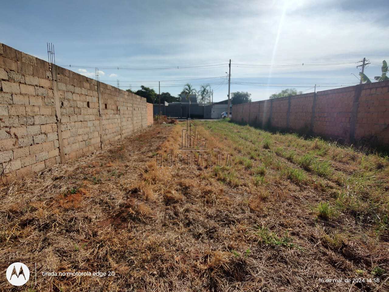 Terreno à venda, 250m² - Foto 1