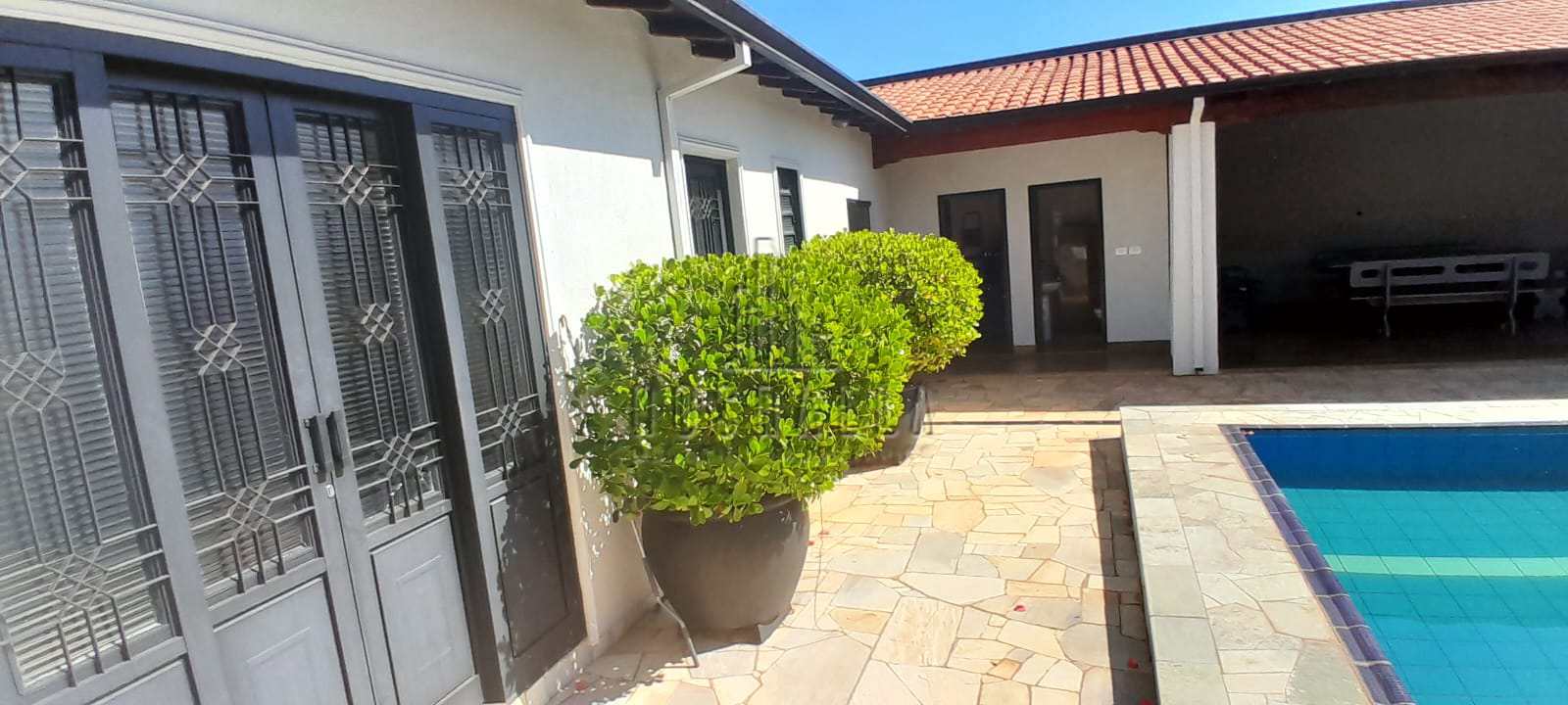 Casa à venda com 2 quartos, 347m² - Foto 6