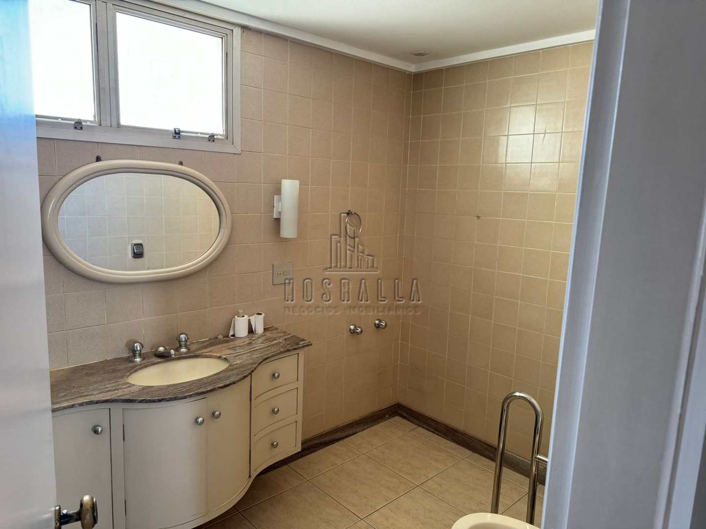 Apartamento para alugar com 4 quartos, 195m² - Foto 12