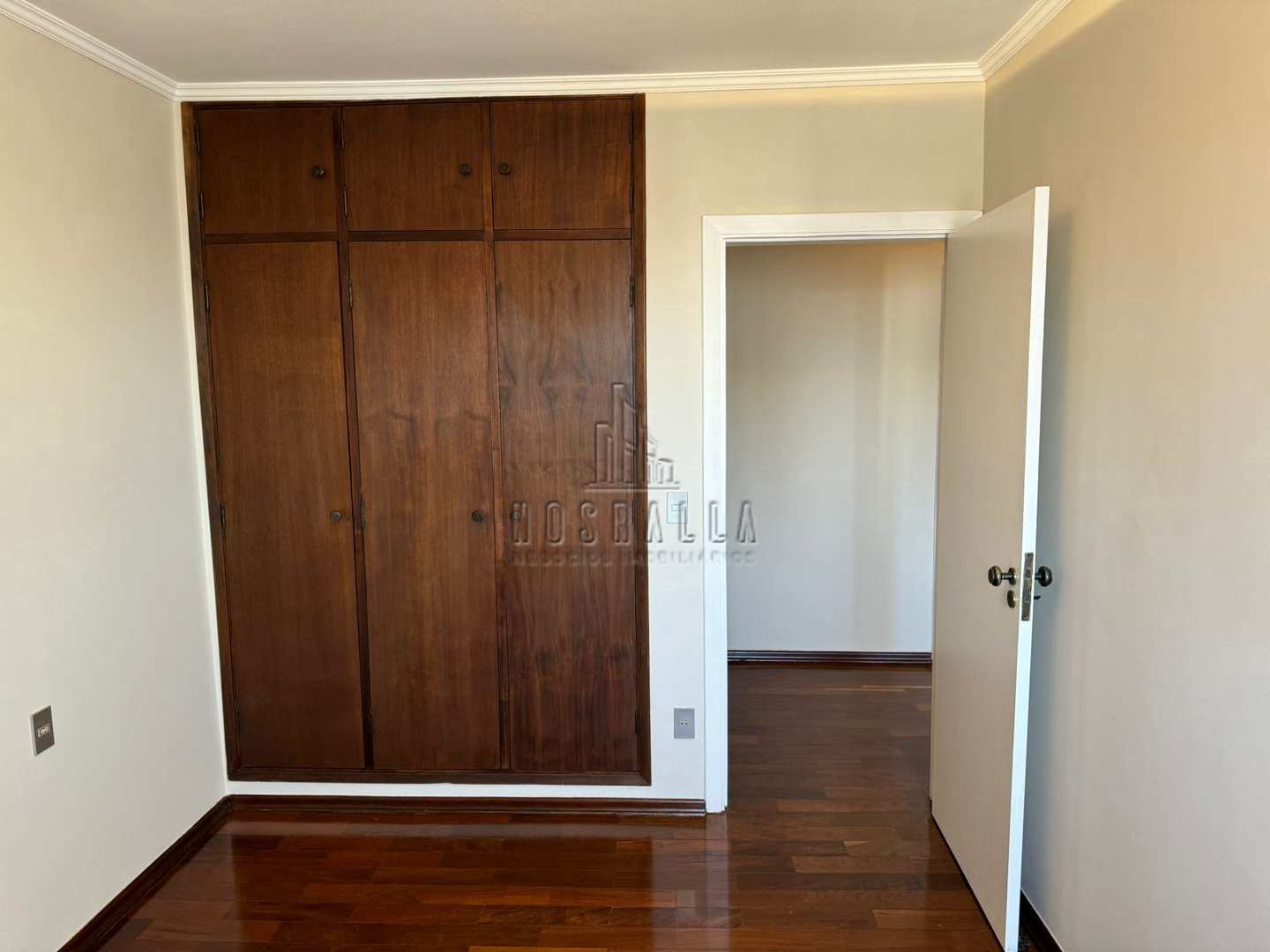 Apartamento para alugar com 4 quartos, 195m² - Foto 19