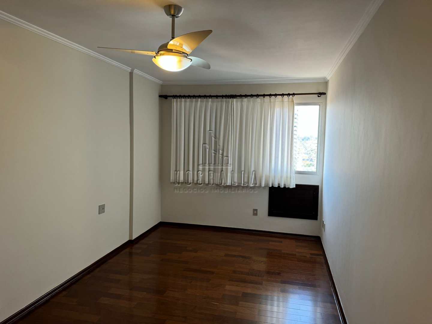 Apartamento para alugar com 4 quartos, 195m² - Foto 14