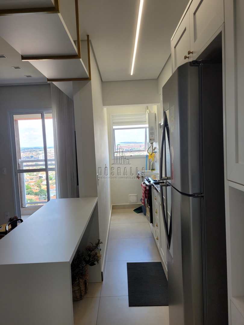 Apartamento à venda com 2 quartos, 69m² - Foto 11