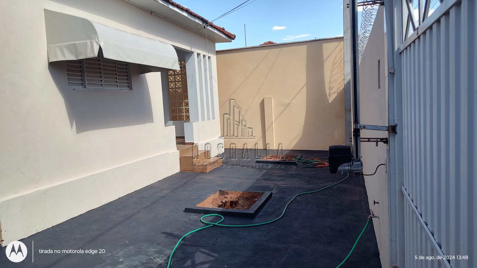 Casa para alugar com 3 quartos, 180m² - Foto 1