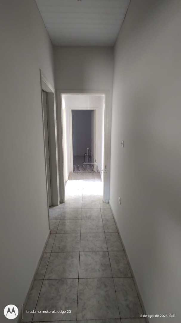 Casa para alugar com 3 quartos, 180m² - Foto 13