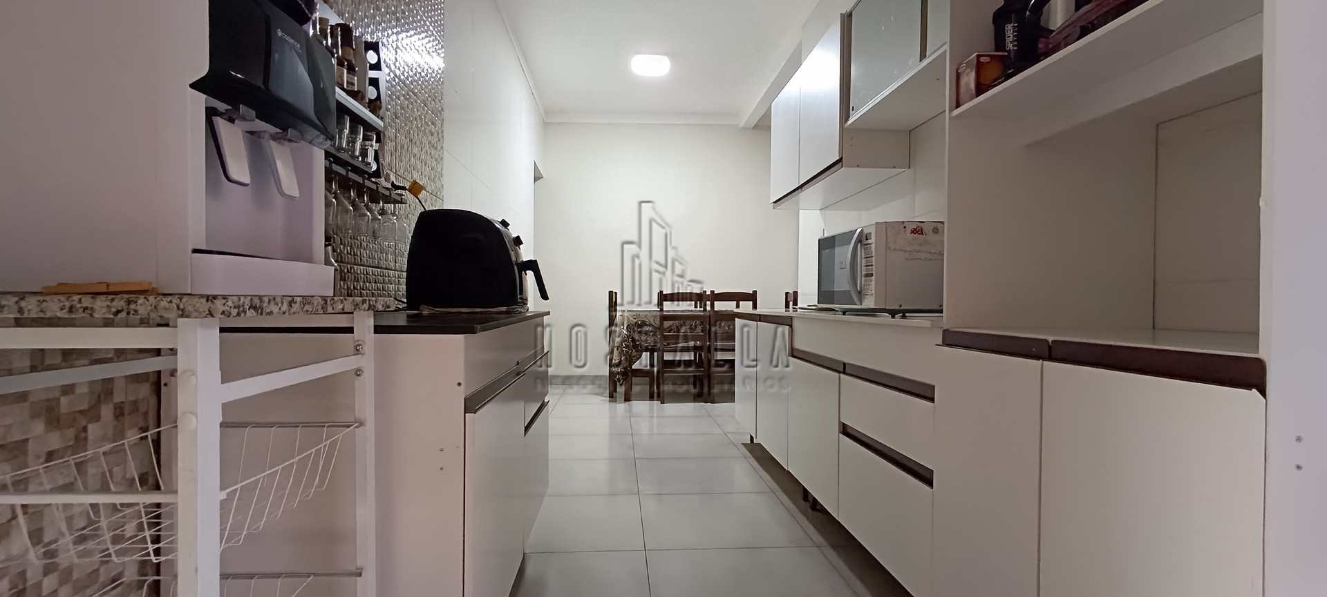 Casa à venda com 2 quartos, 110m² - Foto 7