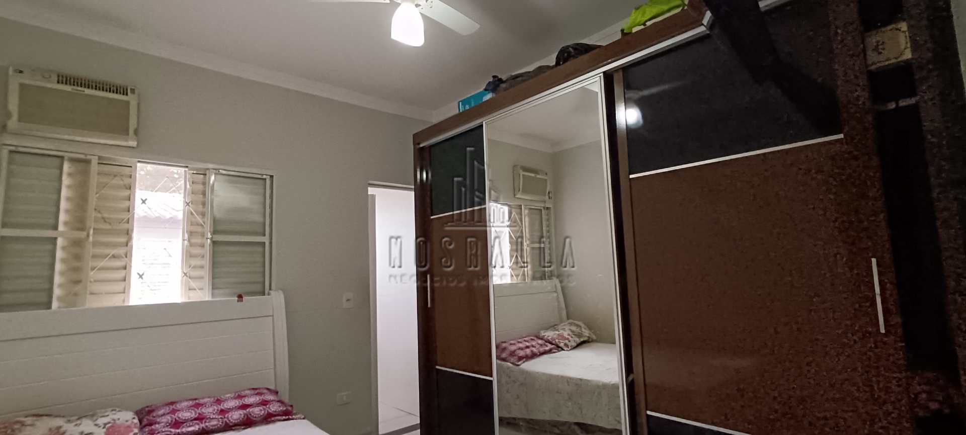 Casa à venda com 2 quartos, 110m² - Foto 10