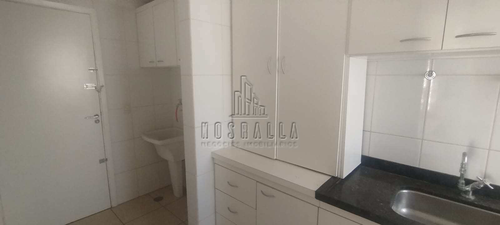 Apartamento à venda com 3 quartos, 117m² - Foto 13