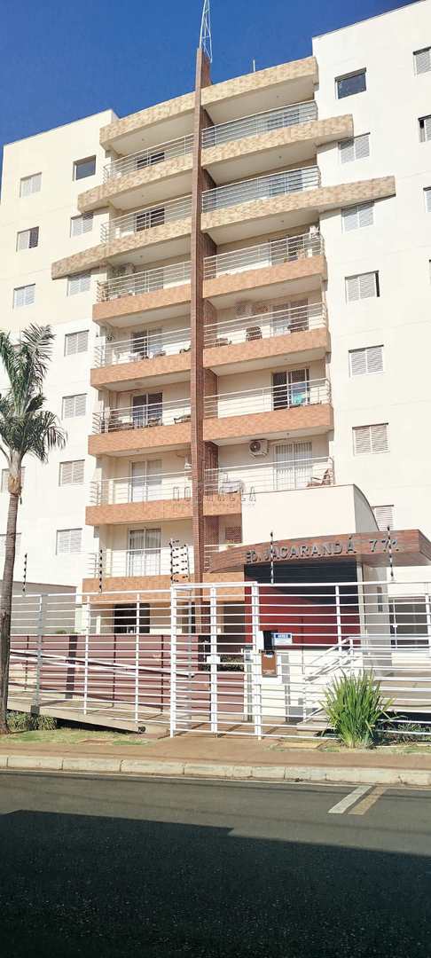 Apartamento à venda com 3 quartos, 117m² - Foto 1