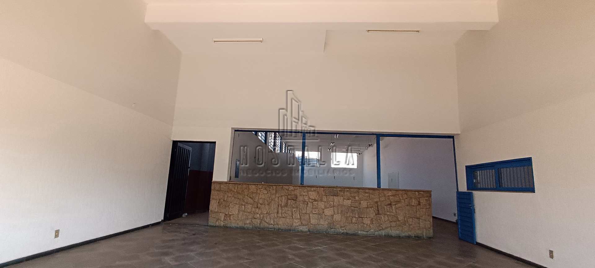 Sobrado à venda com 4 quartos, 450m² - Foto 2