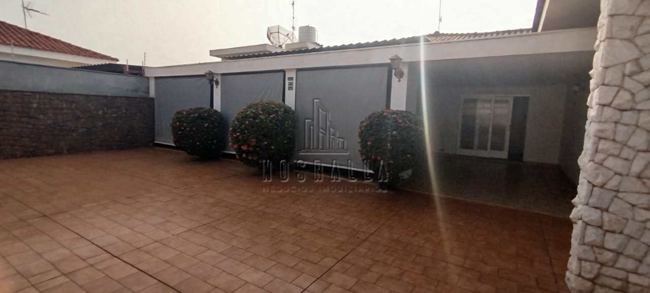 Casa à venda com 3 quartos, 287m² - Foto 2