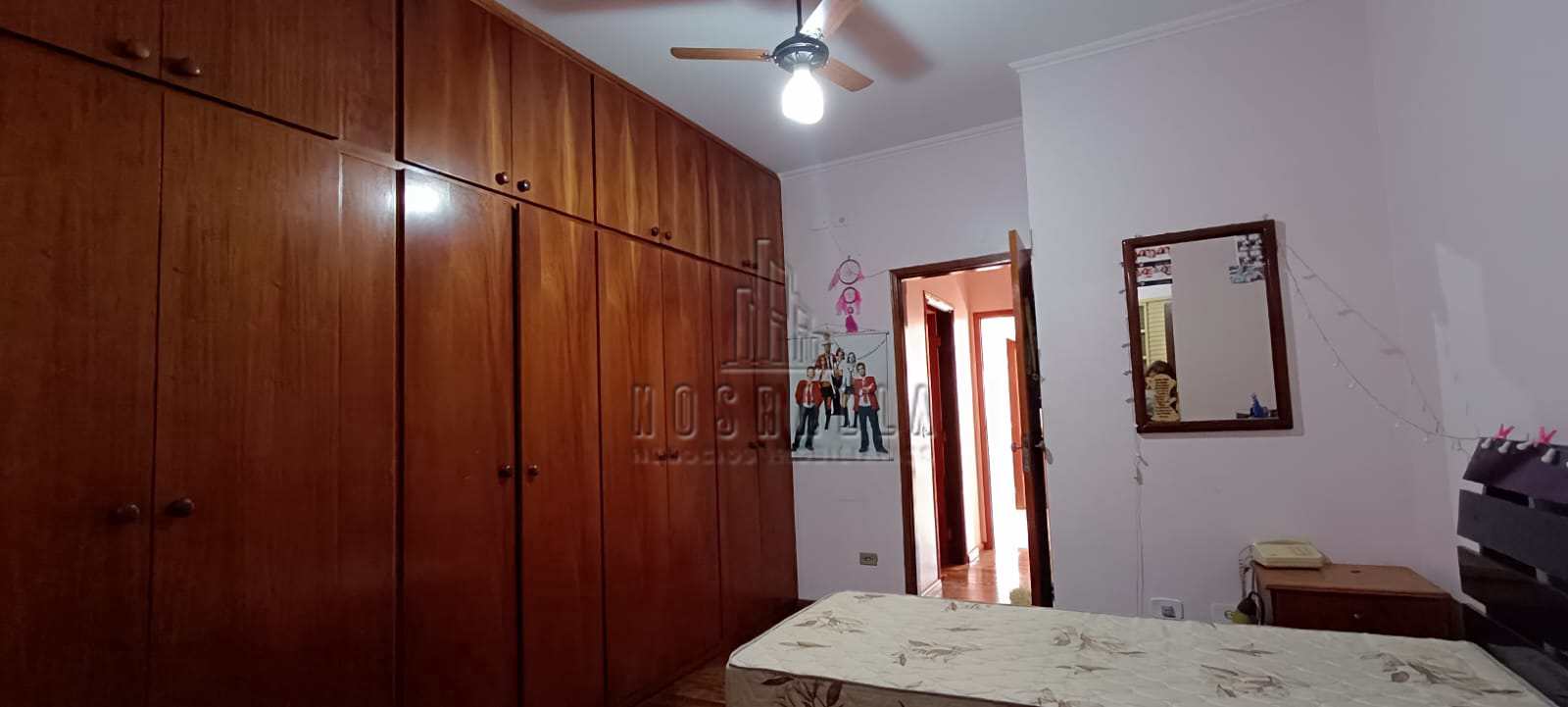 Casa para alugar com 4 quartos, 275m² - Foto 19