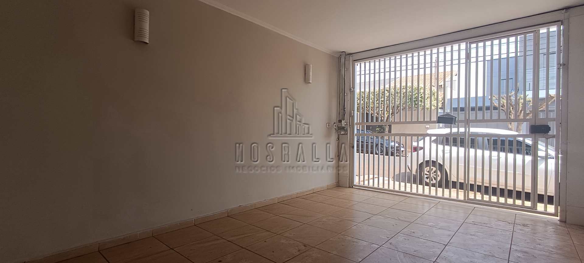 Casa à venda com 2 quartos, 159m² - Foto 2