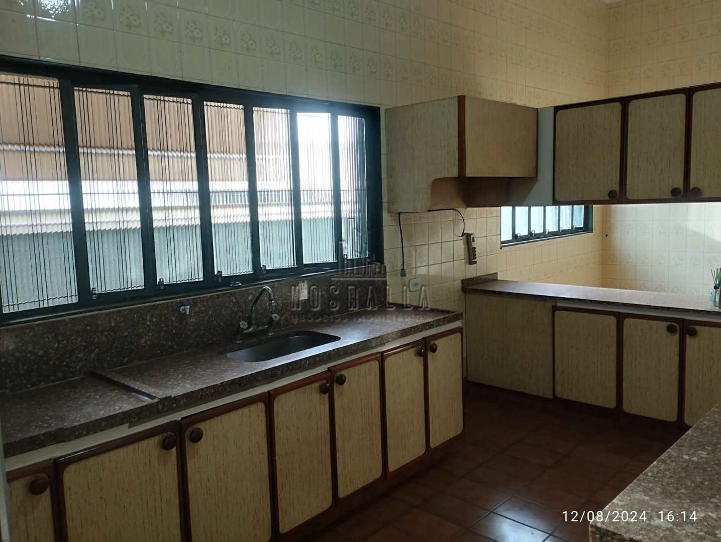 Casa à venda com 3 quartos, 363m² - Foto 6