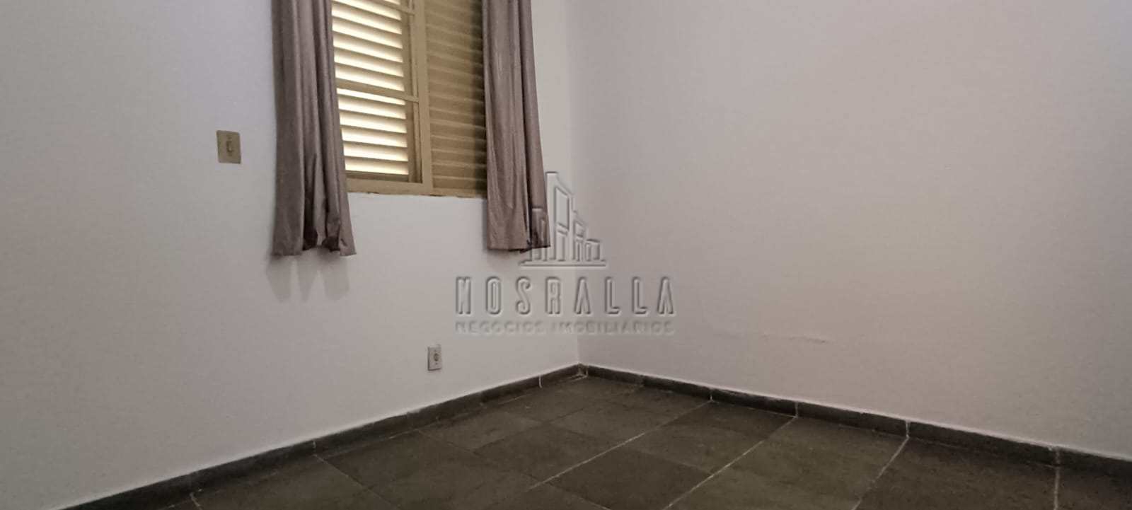 Apartamento para alugar com 1 quarto, 63m² - Foto 11