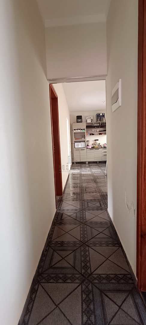 Casa à venda com 3 quartos, 182m² - Foto 3