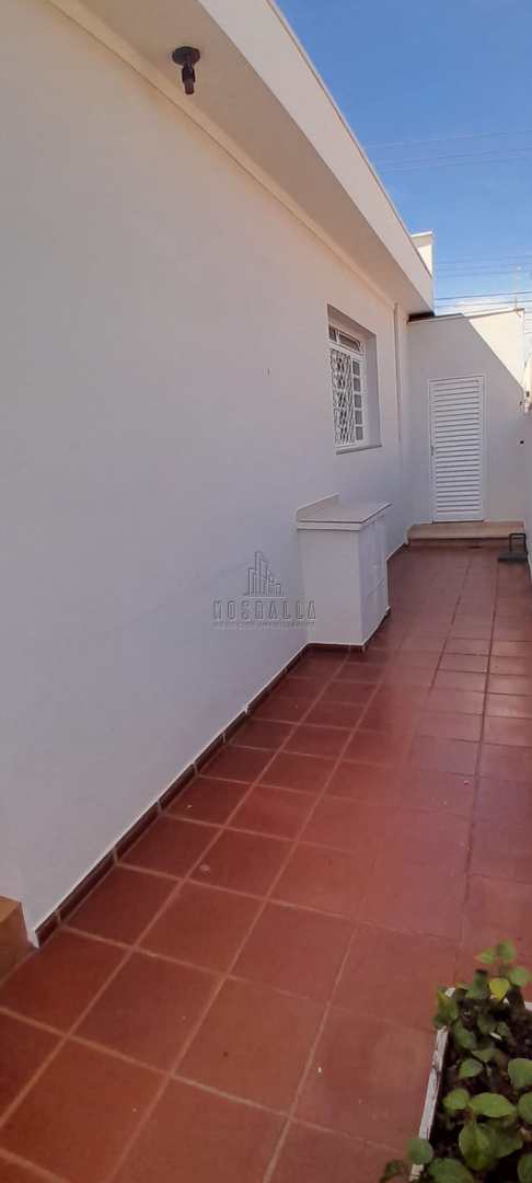 Casa à venda e aluguel com 3 quartos, 194m² - Foto 14