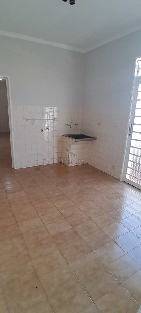 Casa à venda e aluguel com 3 quartos, 194m² - Foto 11