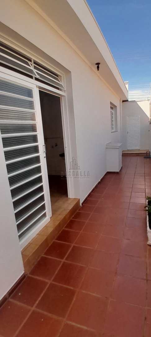 Casa à venda e aluguel com 3 quartos, 194m² - Foto 15