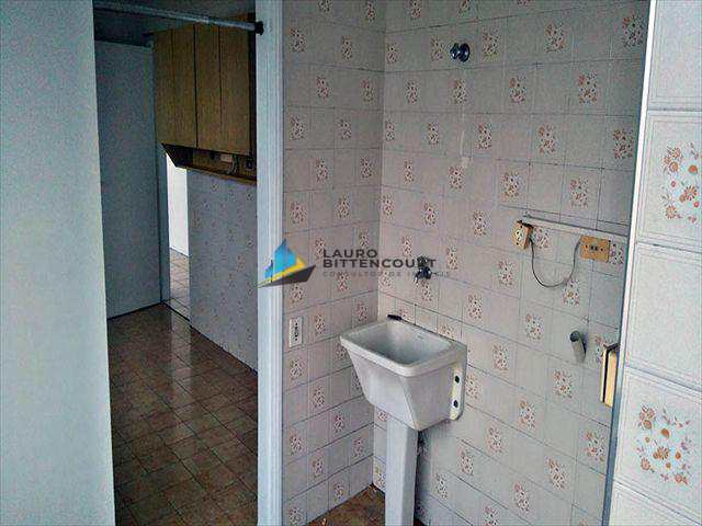 Apartamento à venda com 2 quartos, 75m² - Foto 12