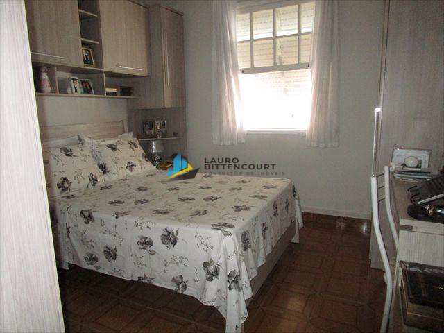 Apartamento à venda com 2 quartos, 75m² - Foto 4