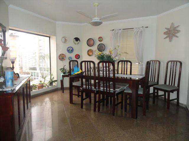 Apartamento à venda com 4 quartos, 260m² - Foto 9