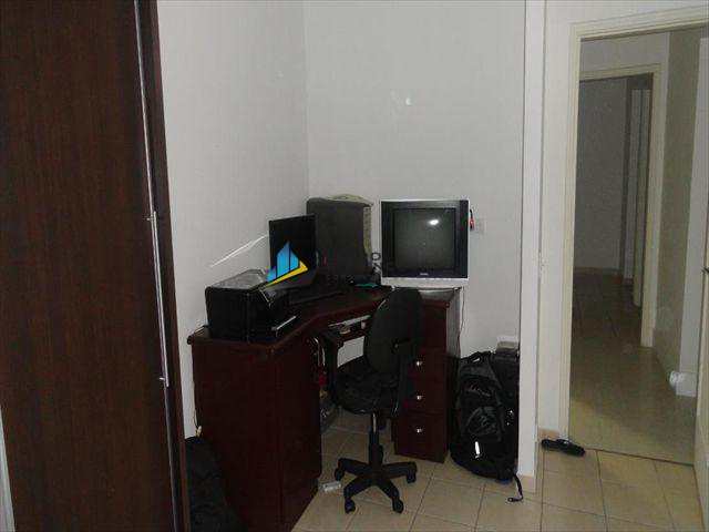 Apartamento à venda com 3 quartos, 130m² - Foto 19