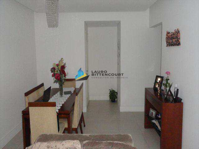 Apartamento à venda com 3 quartos, 130m² - Foto 2