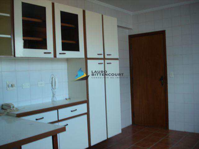 Apartamento à venda com 3 quartos, 137m² - Foto 19