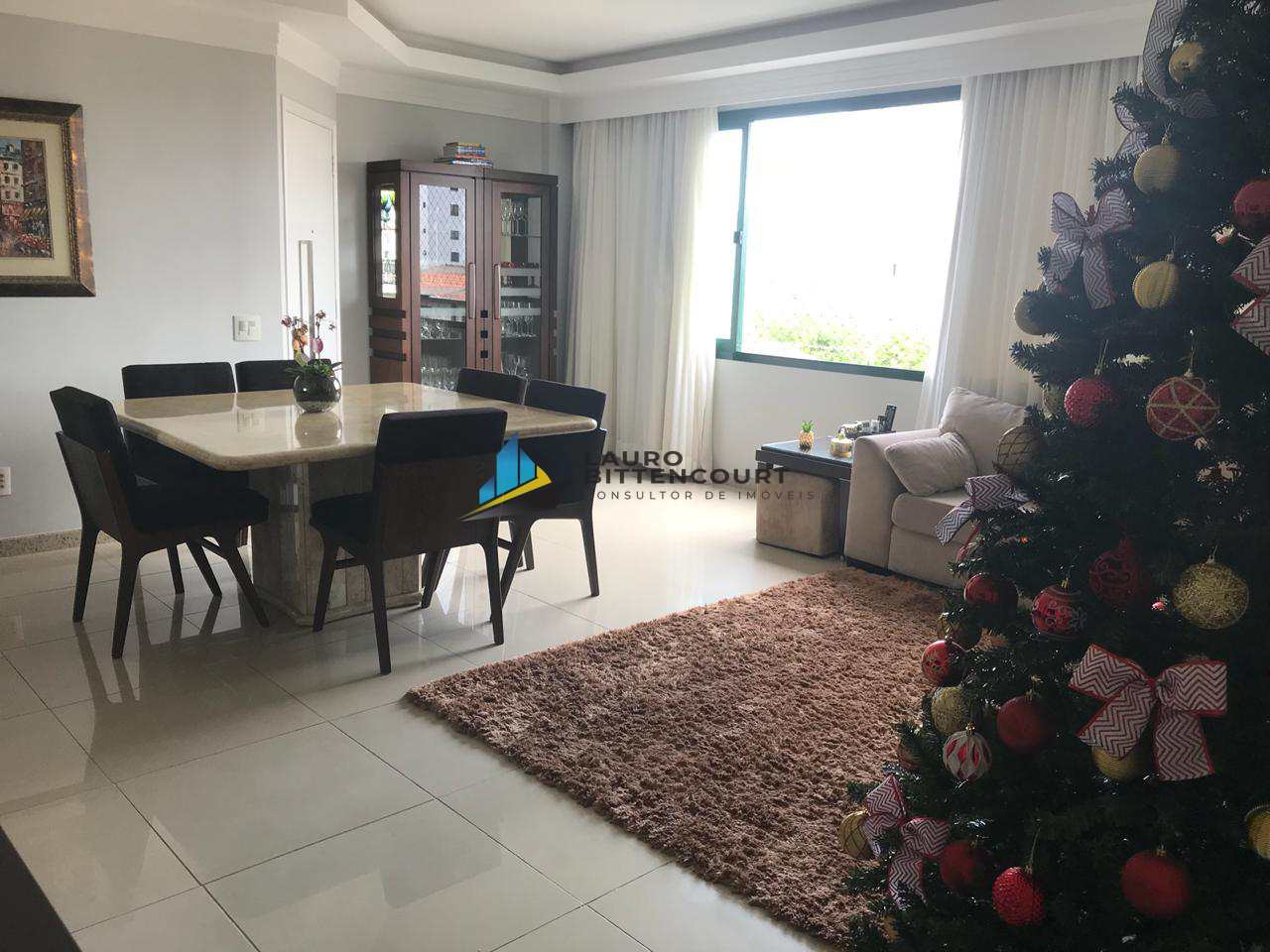 Apartamento à venda com 3 quartos, 119m² - Foto 1