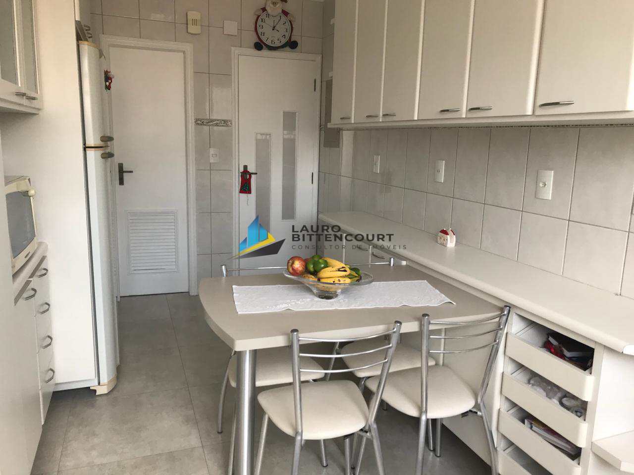 Apartamento à venda com 3 quartos, 119m² - Foto 31