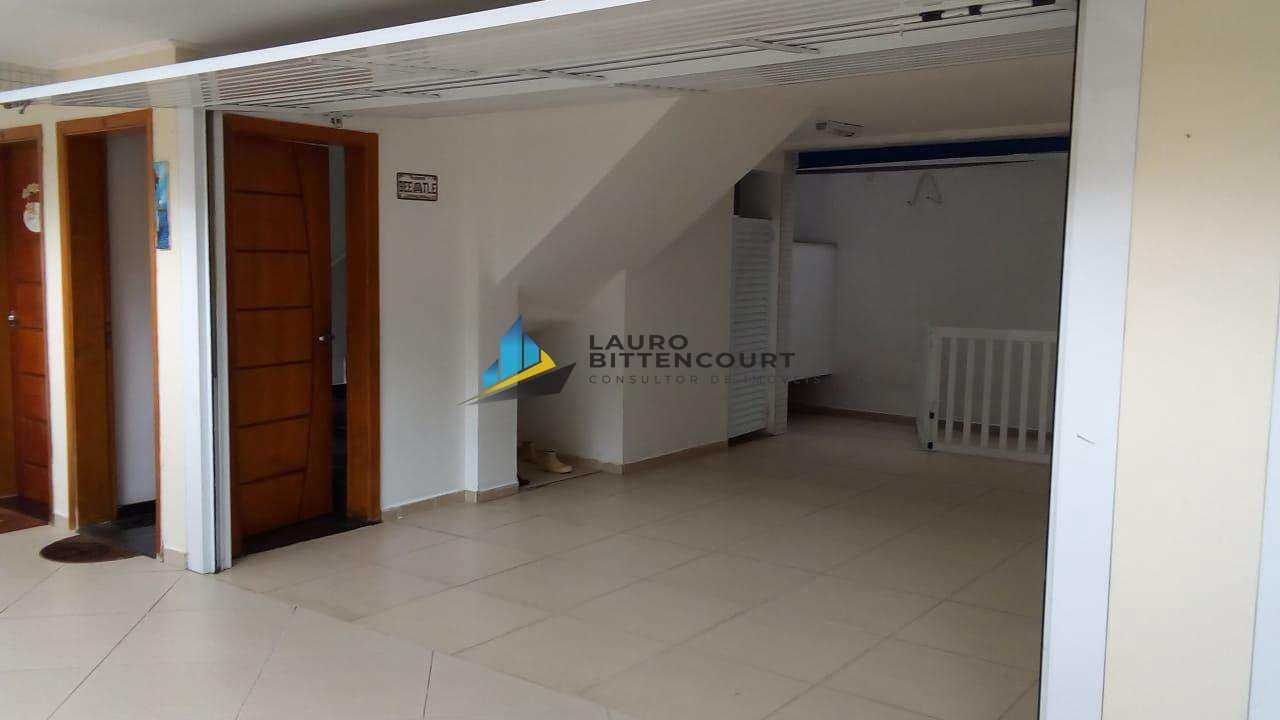 Sobrado para alugar com 2 quartos, 110m² - Foto 1