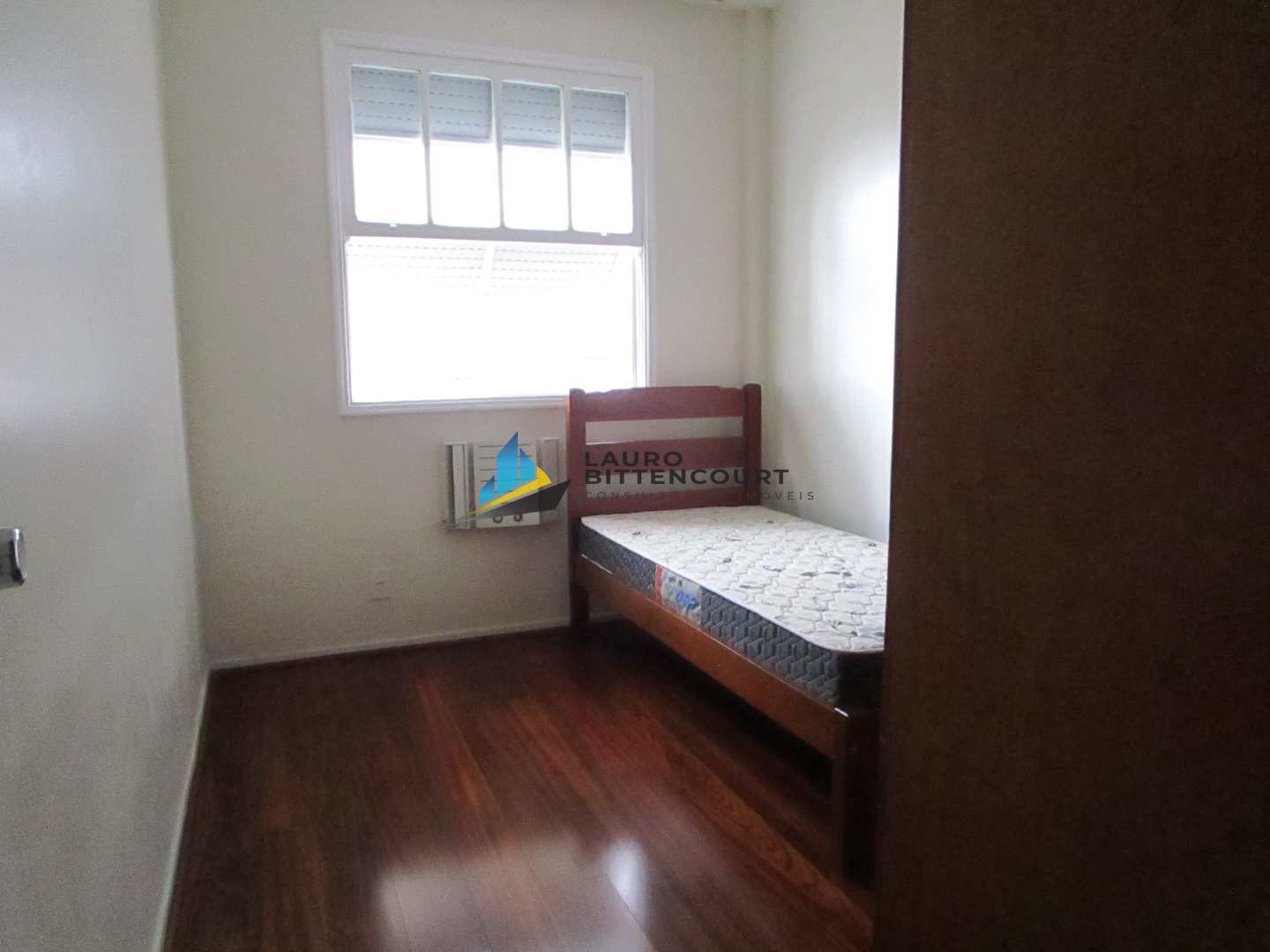 Apartamento para alugar com 3 quartos, 90m² - Foto 14