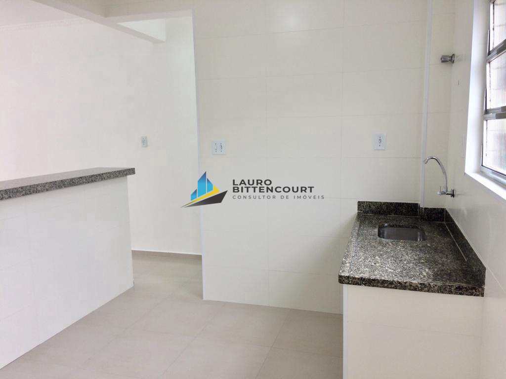 Apartamento com 3 dorms, Gonzaga, Santos - R$ 450 mil, Cod: 8415