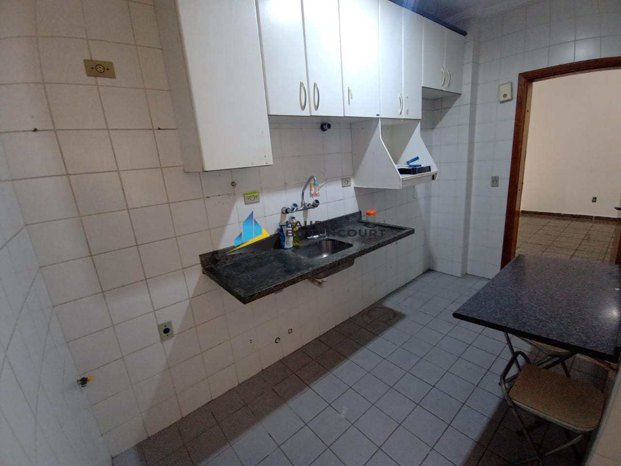 Apartamento à venda com 1 quarto, 60m² - Foto 5