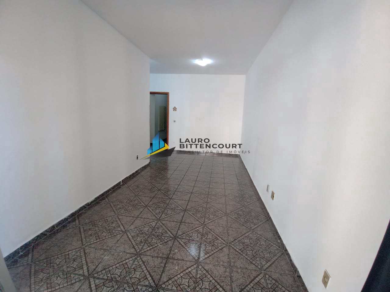 Apartamento à venda com 1 quarto, 60m² - Foto 1