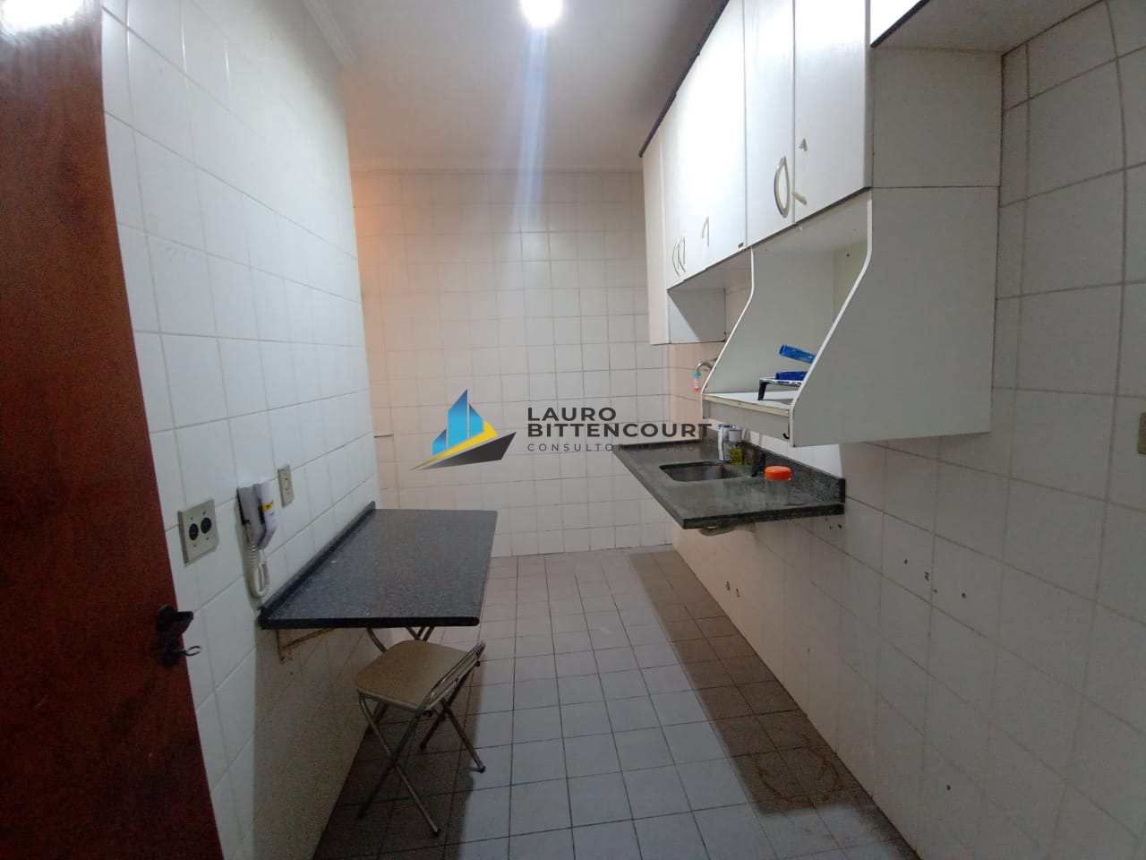 Apartamento à venda com 1 quarto, 60m² - Foto 6