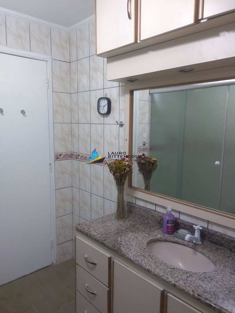 Apartamento à venda com 2 quartos, 95m² - Foto 17