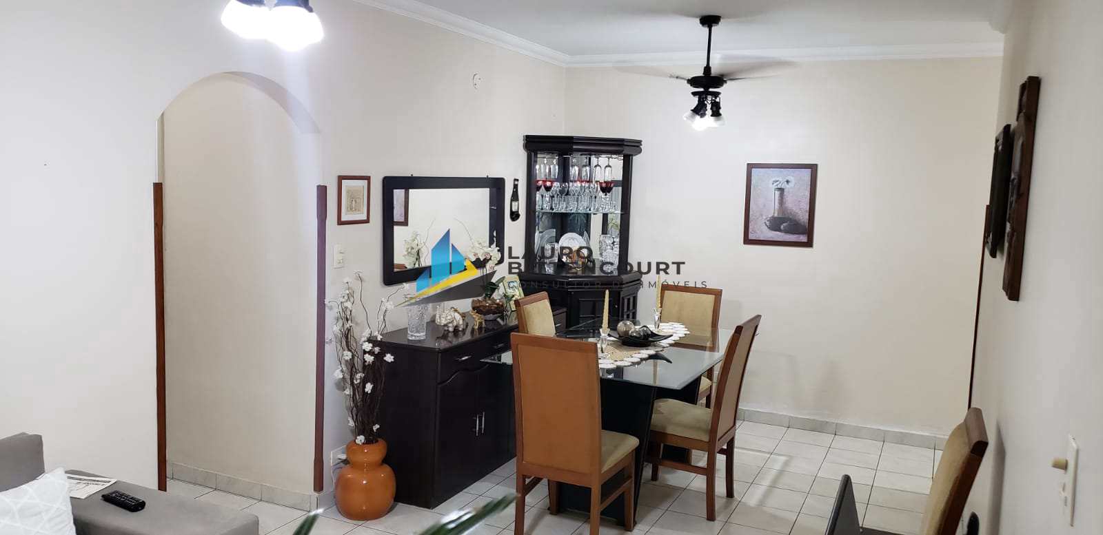 Apartamento à venda com 3 quartos, 85m² - Foto 2